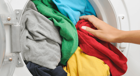 Waschmaschine befüllen - bluu - Die Waschsensation